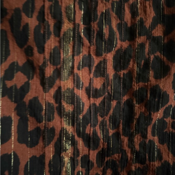 LOFT  Leopard Cheetah Print Gold metallic accent short sleeve Blouse size XL - Picture 9 of 14